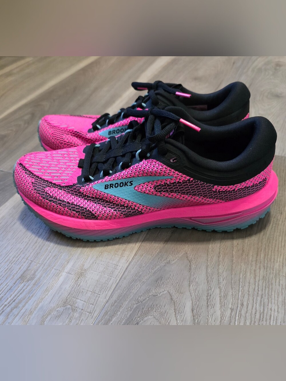 Brooks Women's Running Shoes - Pink/Black